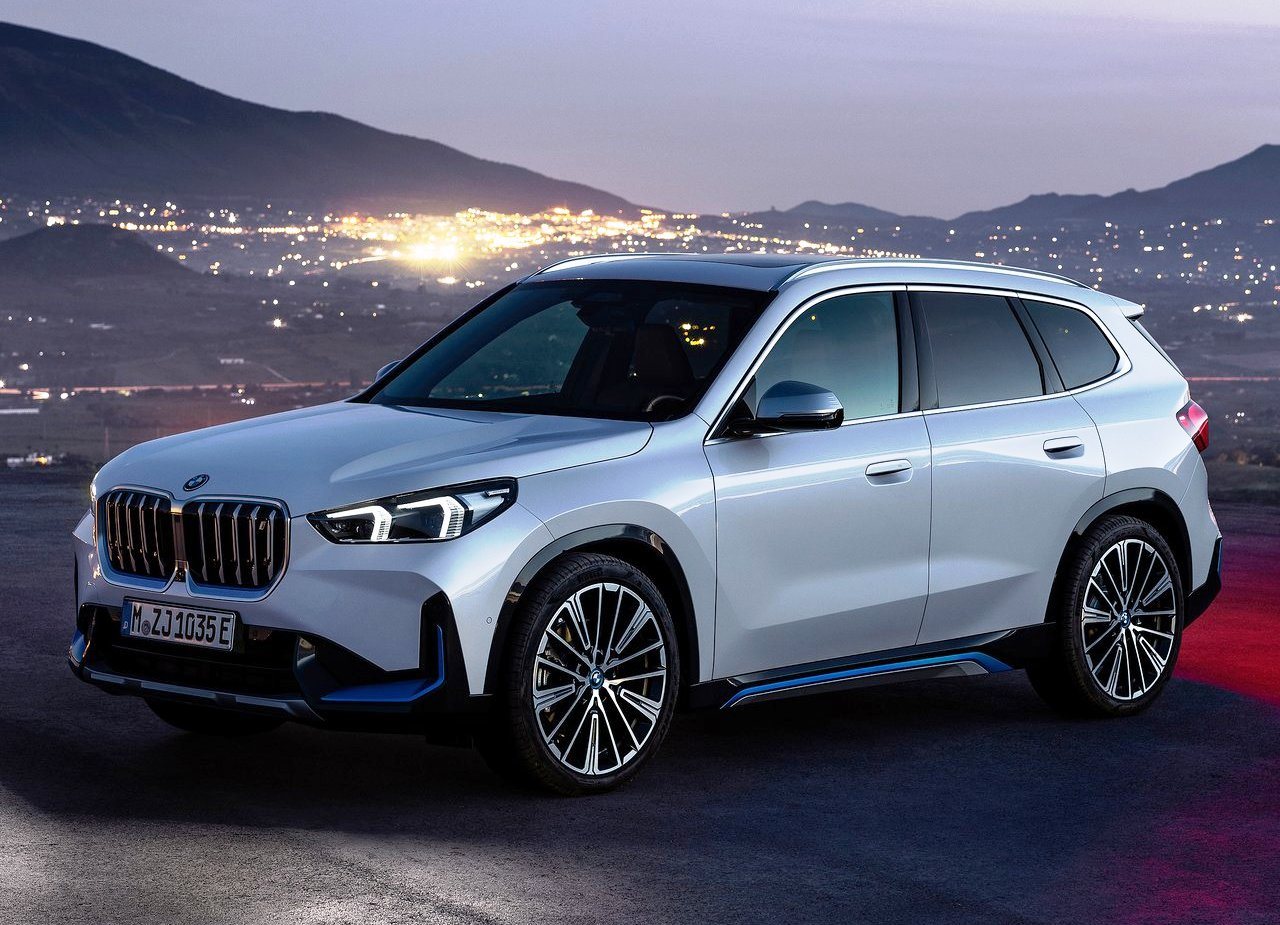 2023 - BMW iX1, foto 12