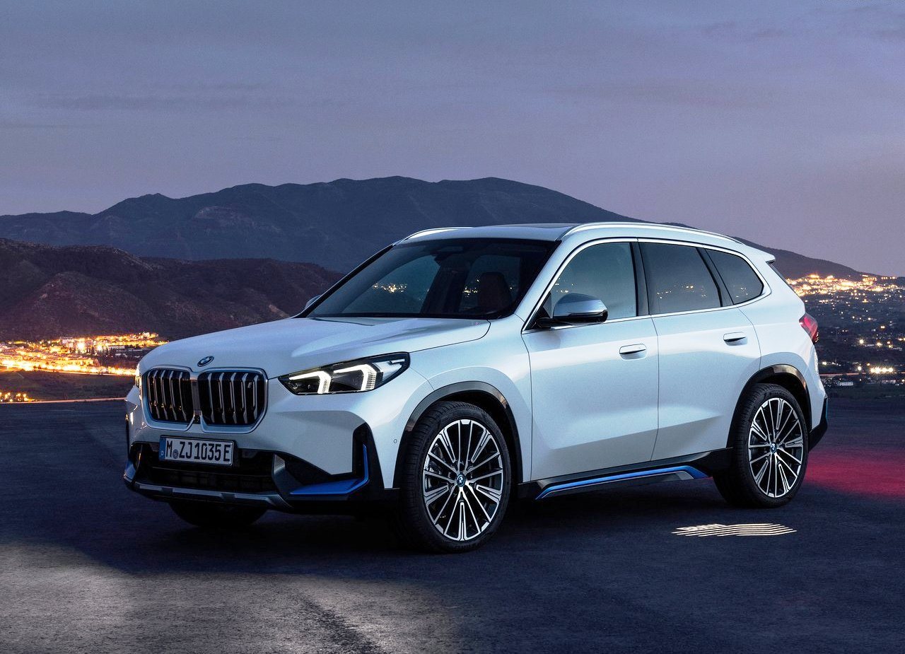 2023 - BMW iX1, foto 13