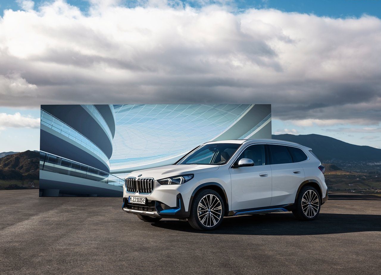2023 - BMW iX1, foto 16