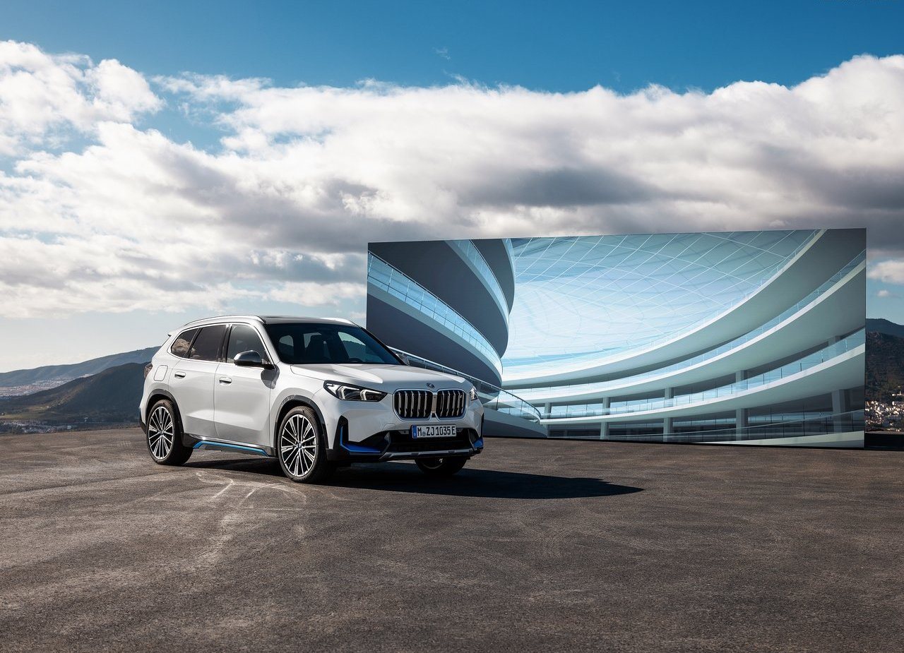 2023 - BMW iX1, foto 17