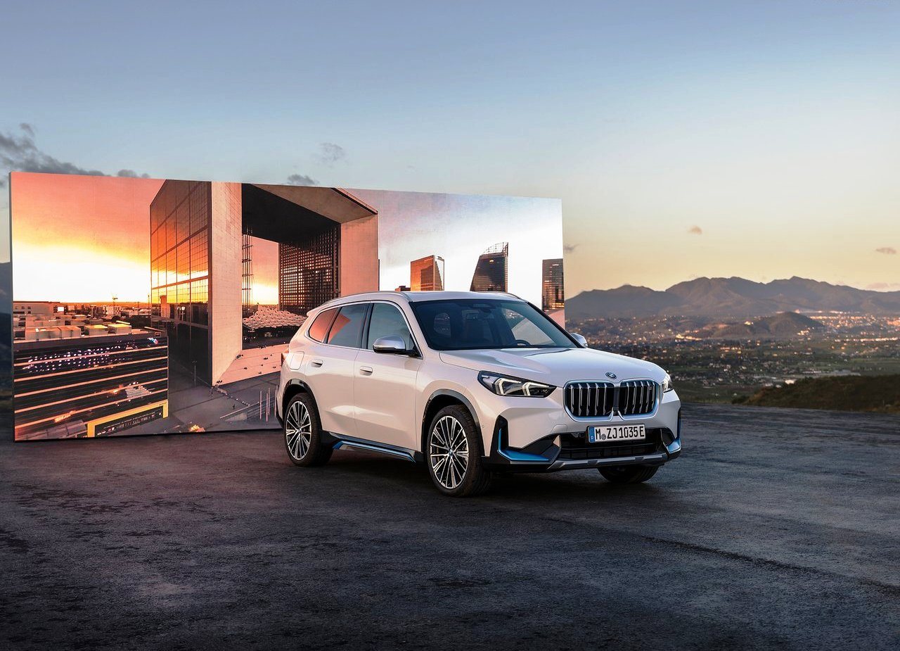 2023 - BMW iX1, foto 18