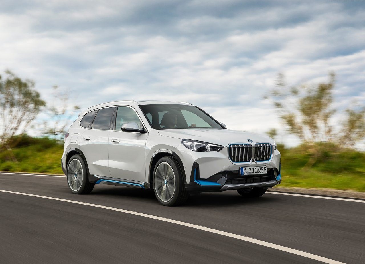 2023 - BMW iX1, foto 23
