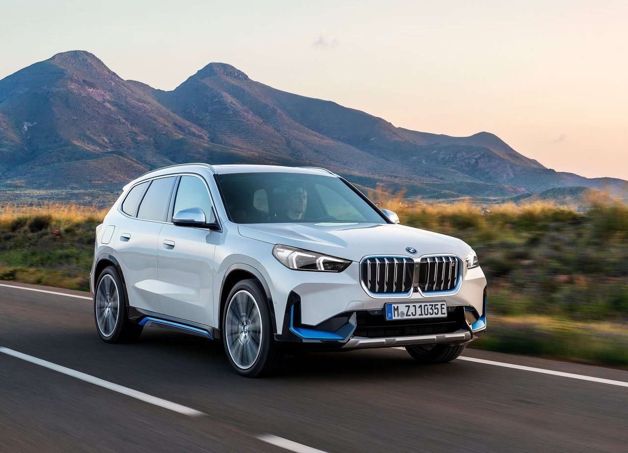2023 - BMW iX1, foto 24