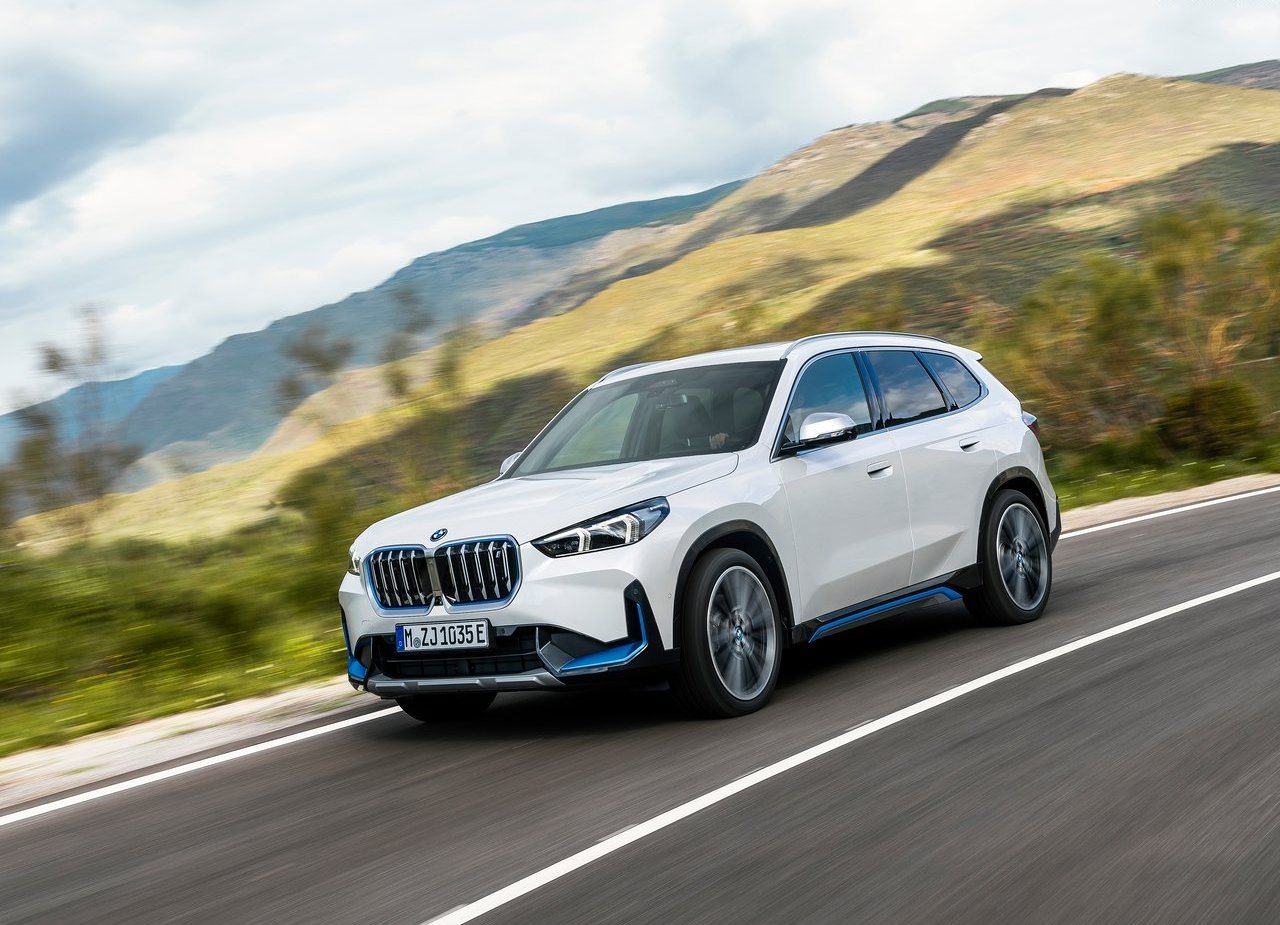 2023 - BMW iX1, foto 30