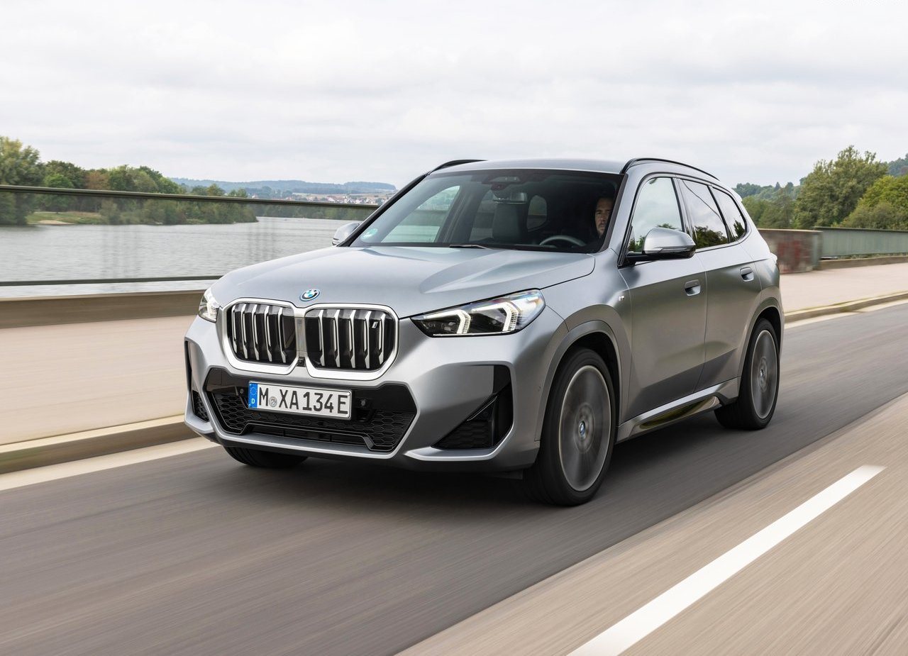 2023 - BMW iX1, foto 38