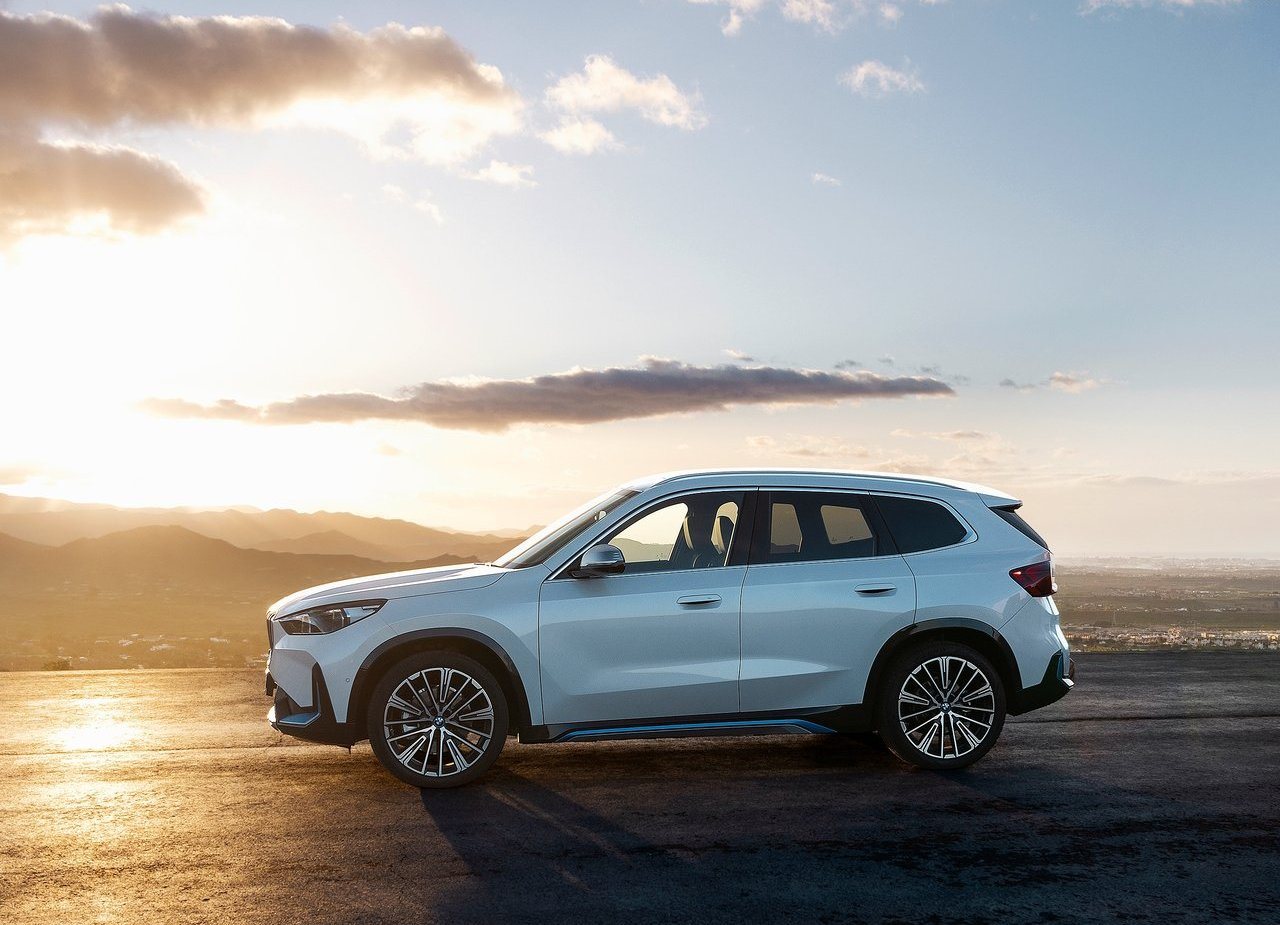 2023 - BMW iX1, foto 52