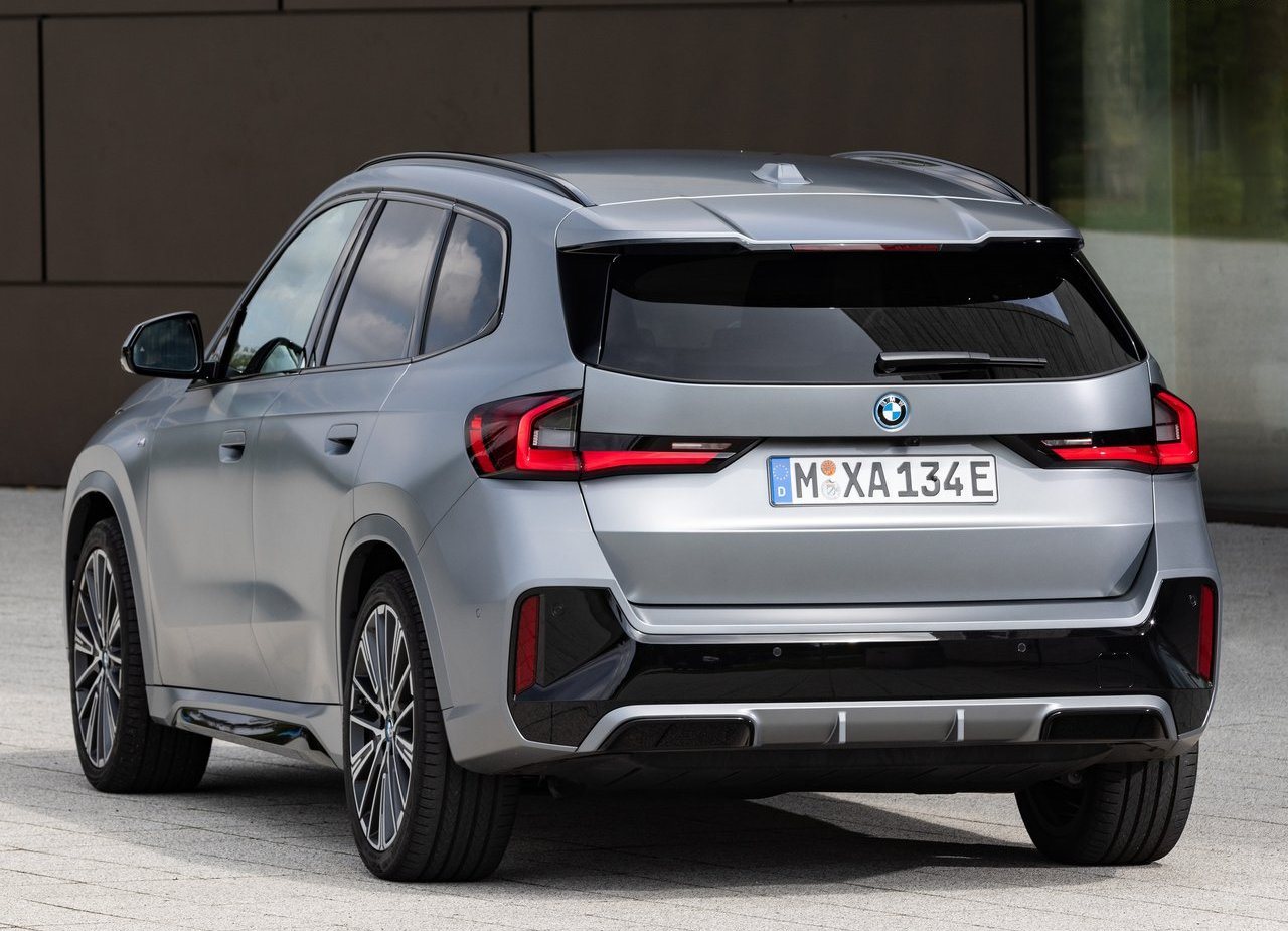 2023 - BMW iX1, foto 60