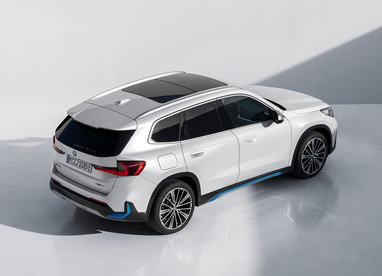 2023 - BMW iX1, foto 62