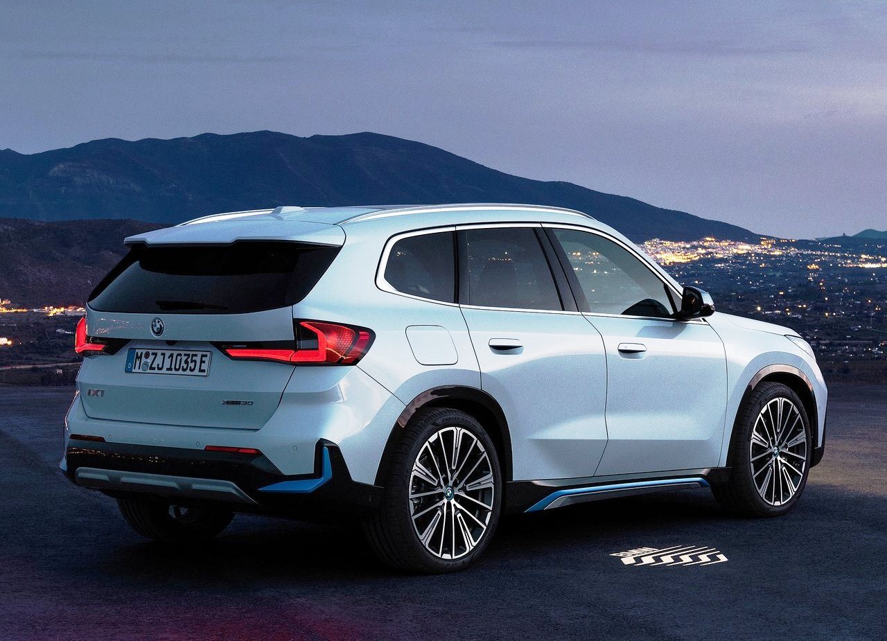 2023 - BMW iX1, foto 64