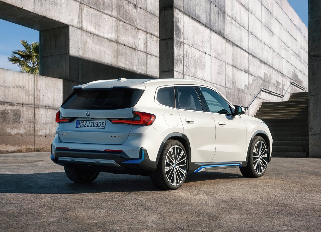 2023 - BMW iX1, foto 65