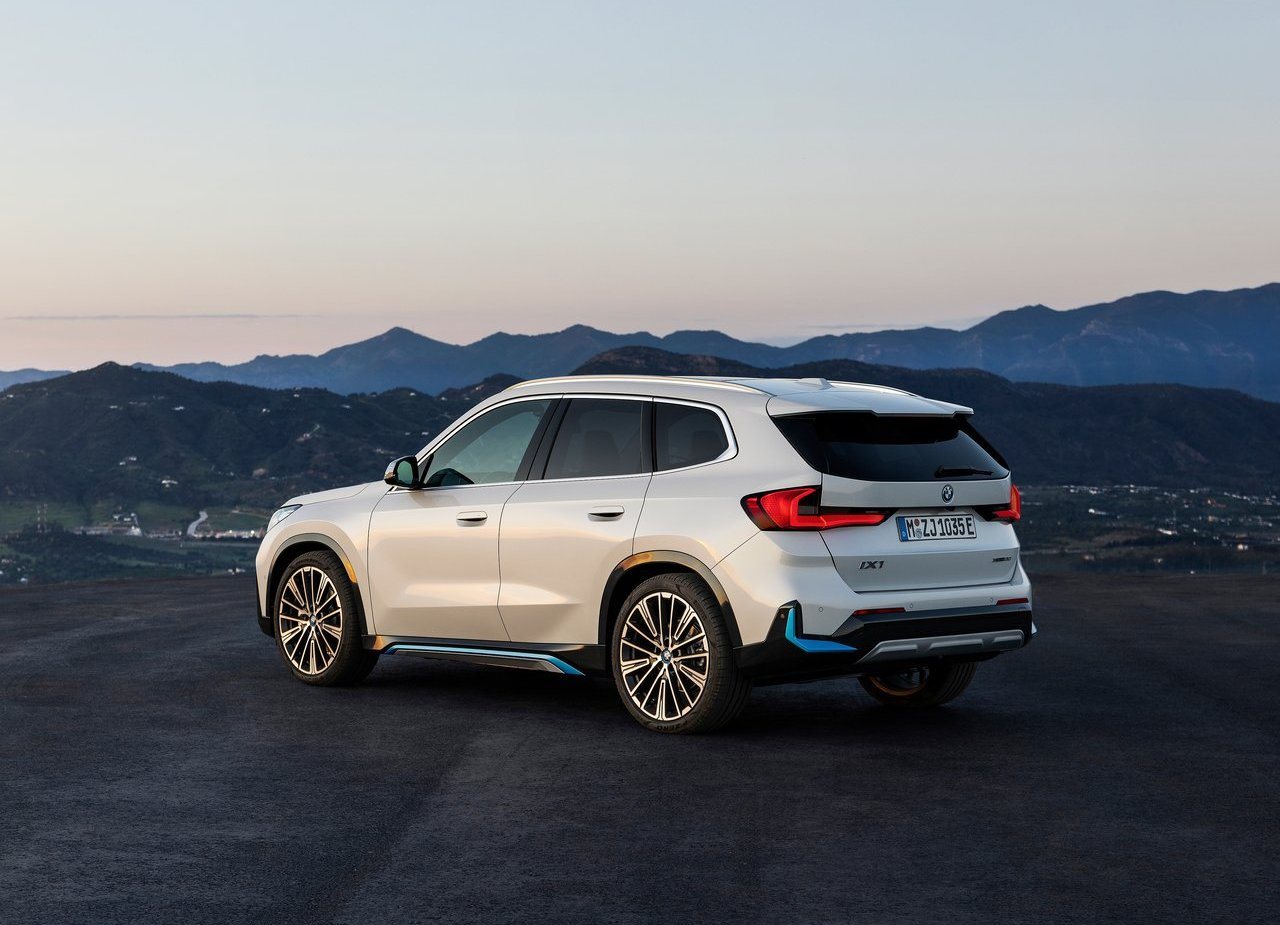 2023 - BMW iX1, foto 70