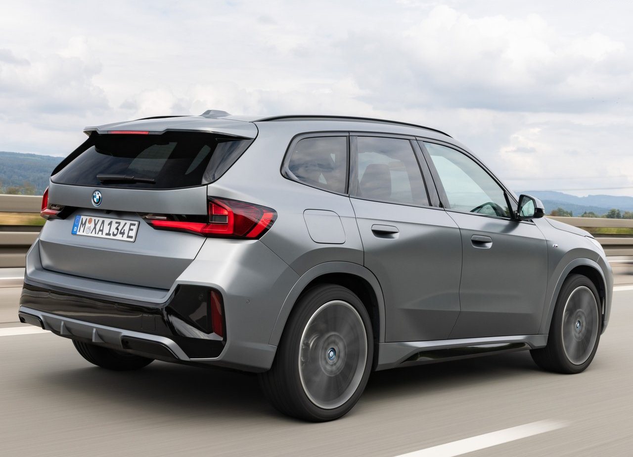 2023 - BMW iX1, foto 80