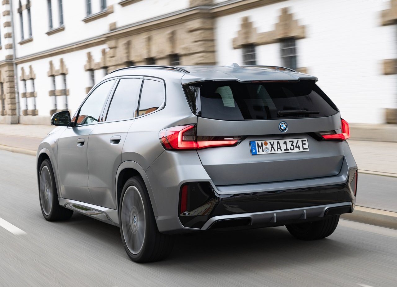 2023 - BMW iX1, foto 82