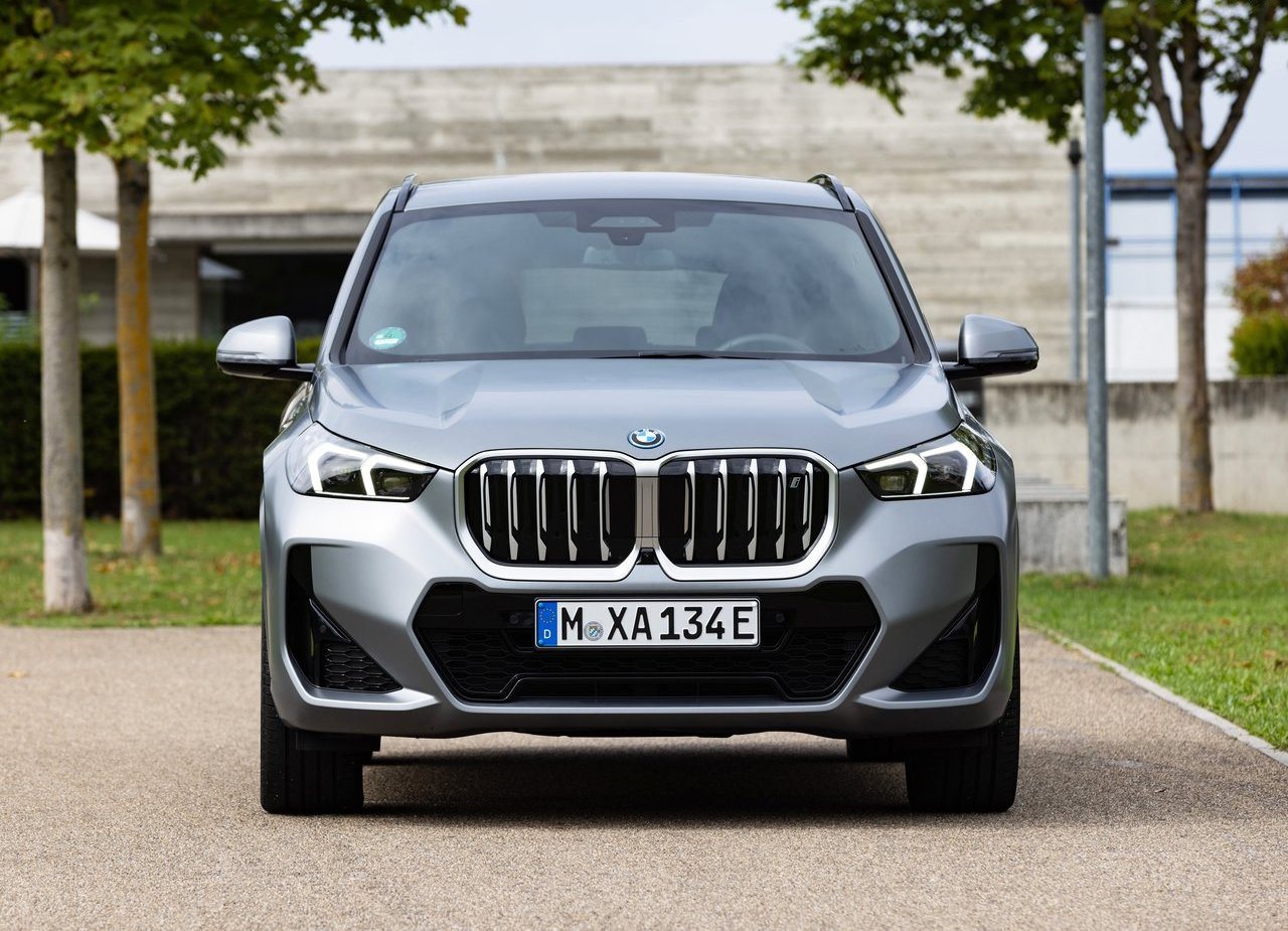 2023 - BMW iX1, foto 86