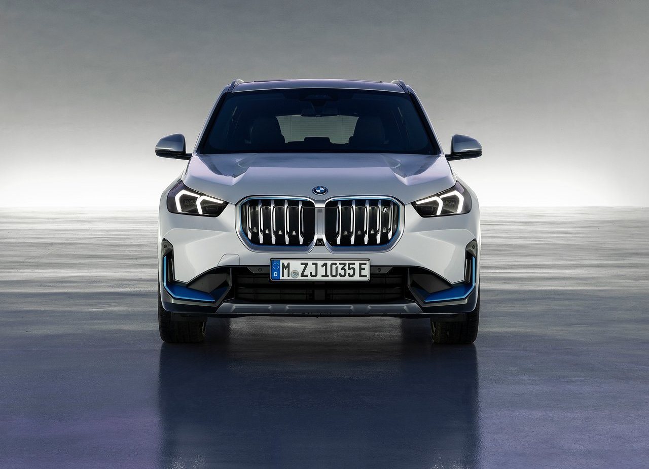 2023 - BMW iX1, foto 87