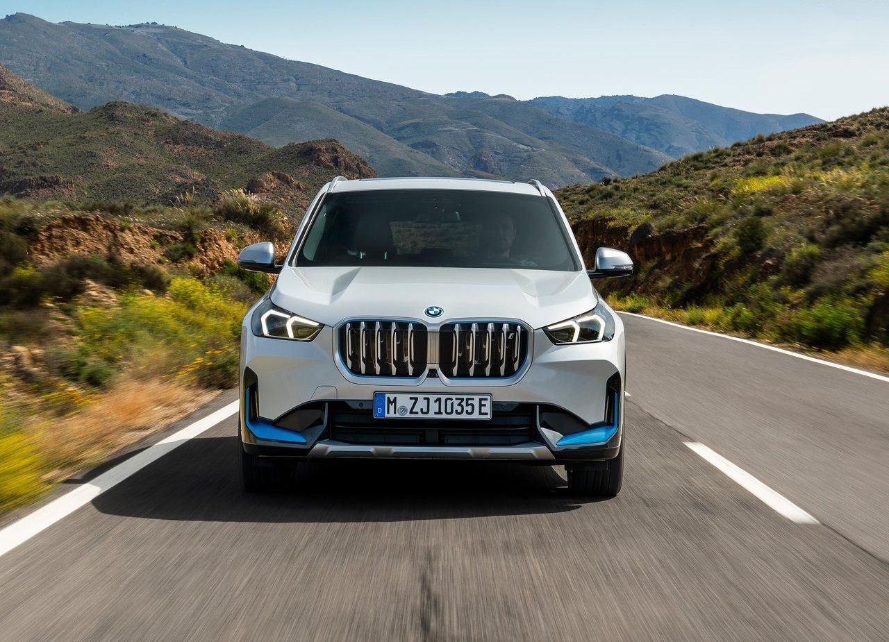 2023 - BMW iX1, foto 89