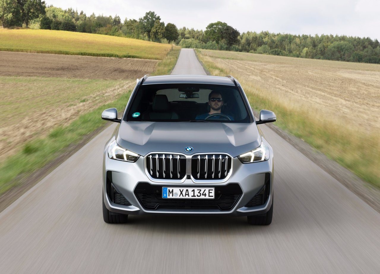 2023 - BMW iX1, foto 92