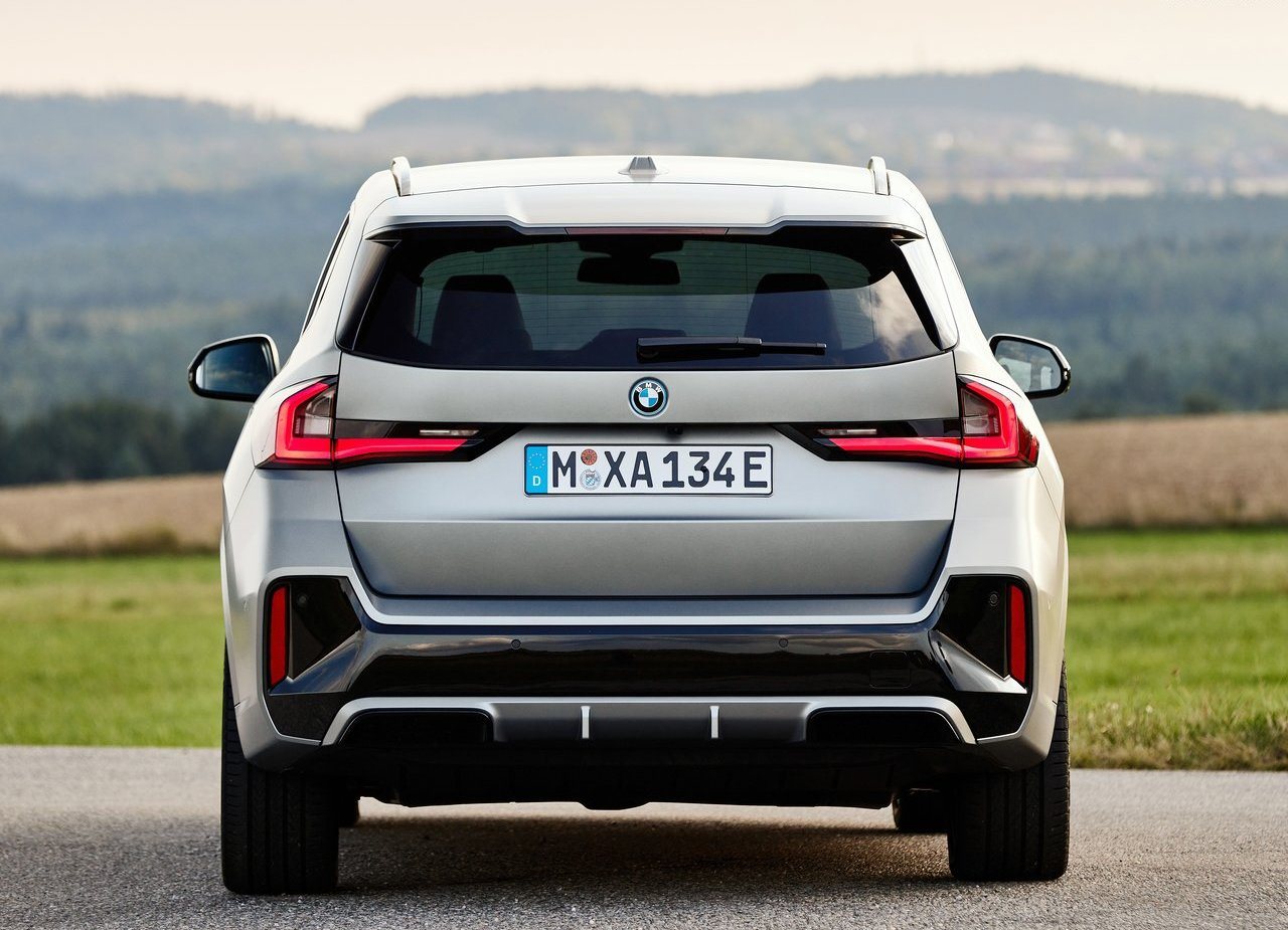 2023 - BMW iX1, foto 93