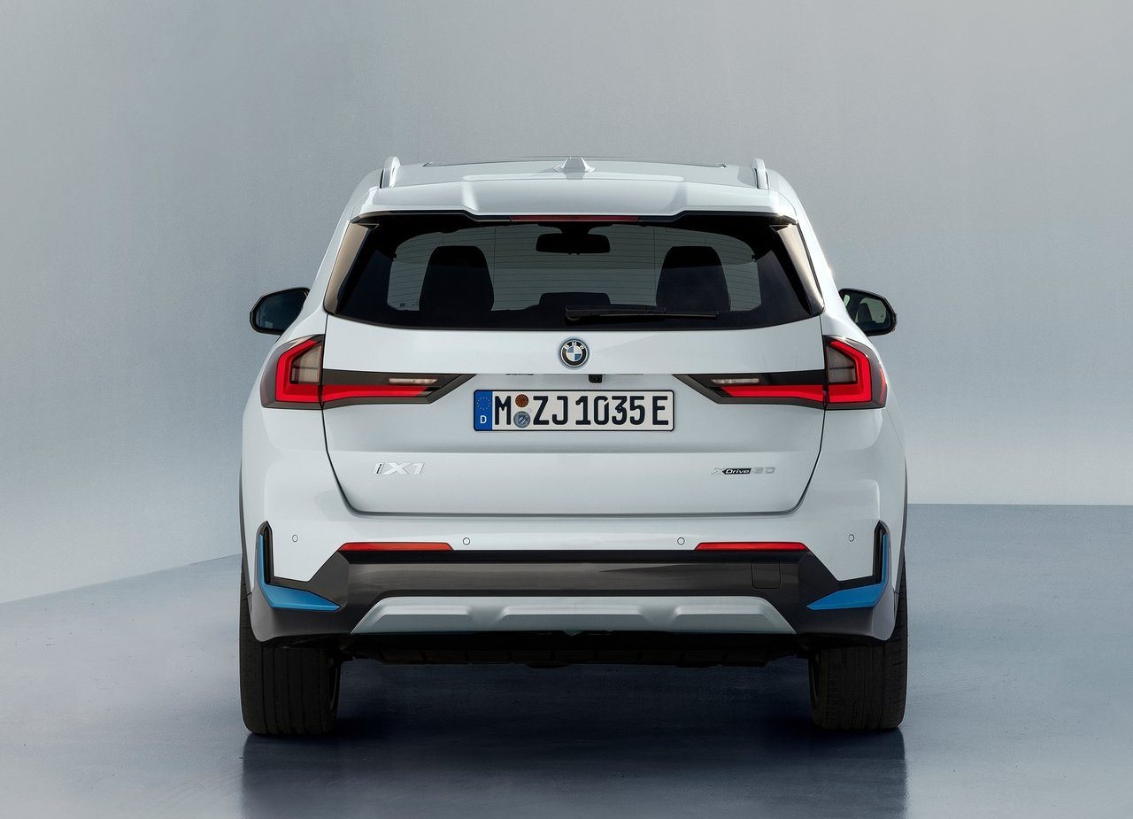 2023 - BMW iX1, foto 94