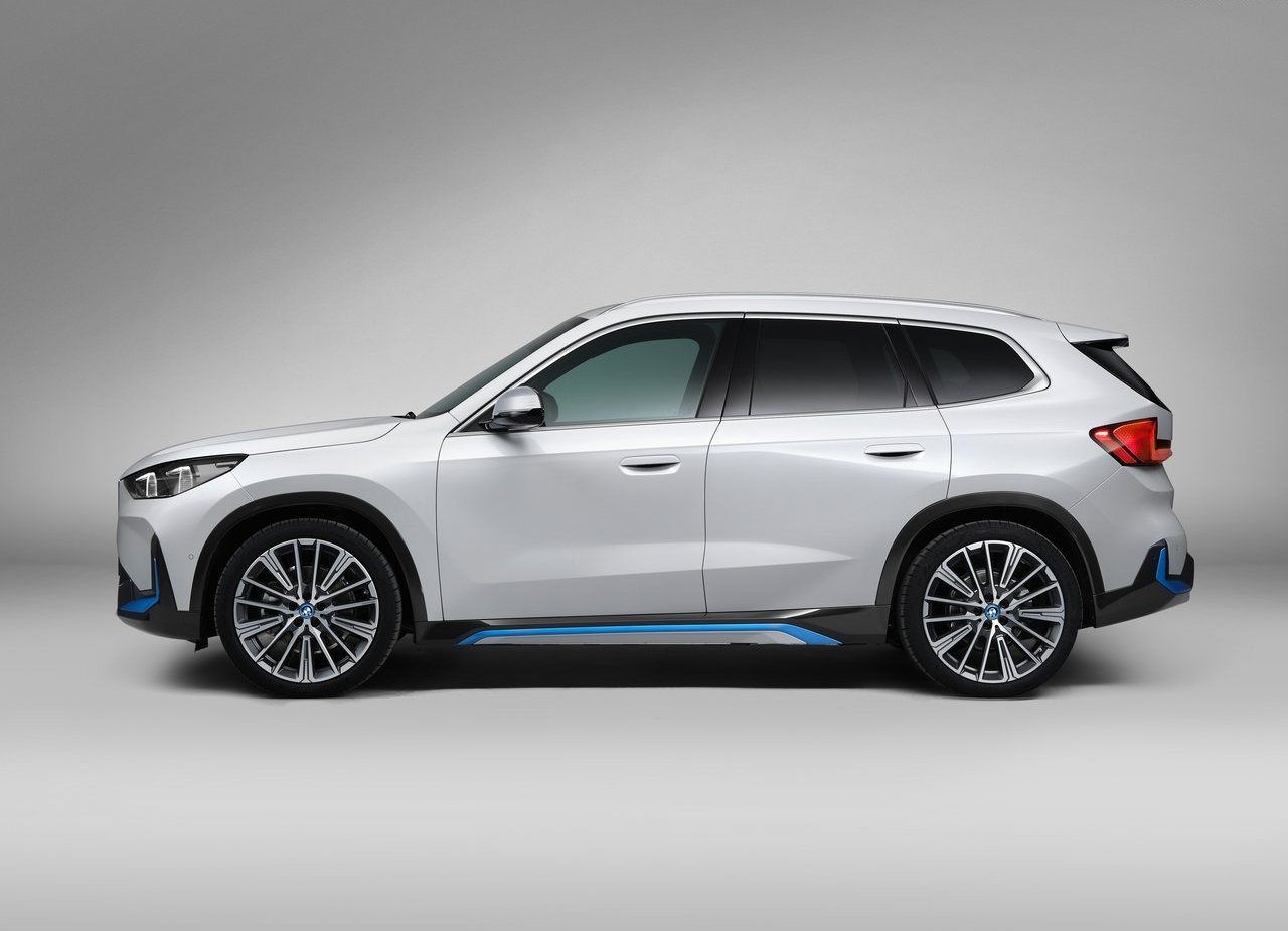 2023 - BMW iX1, foto 97