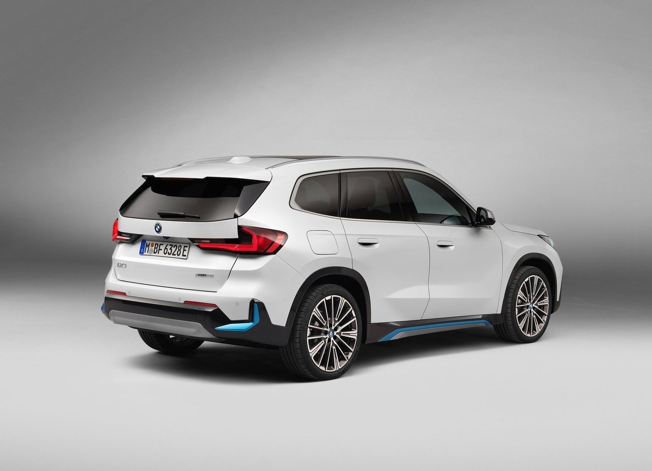 2023 - BMW iX1, foto 98