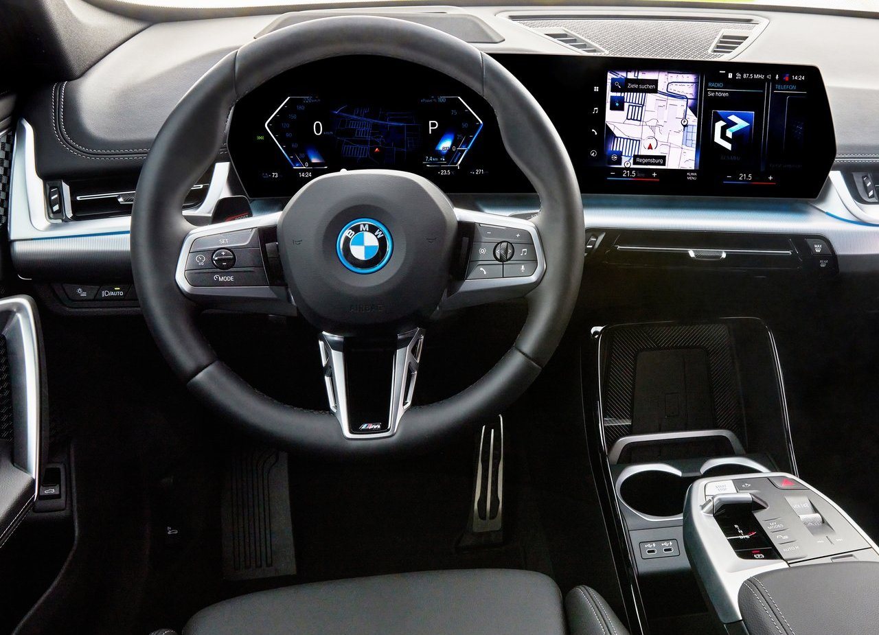 2023 - BMW iX1, foto 103