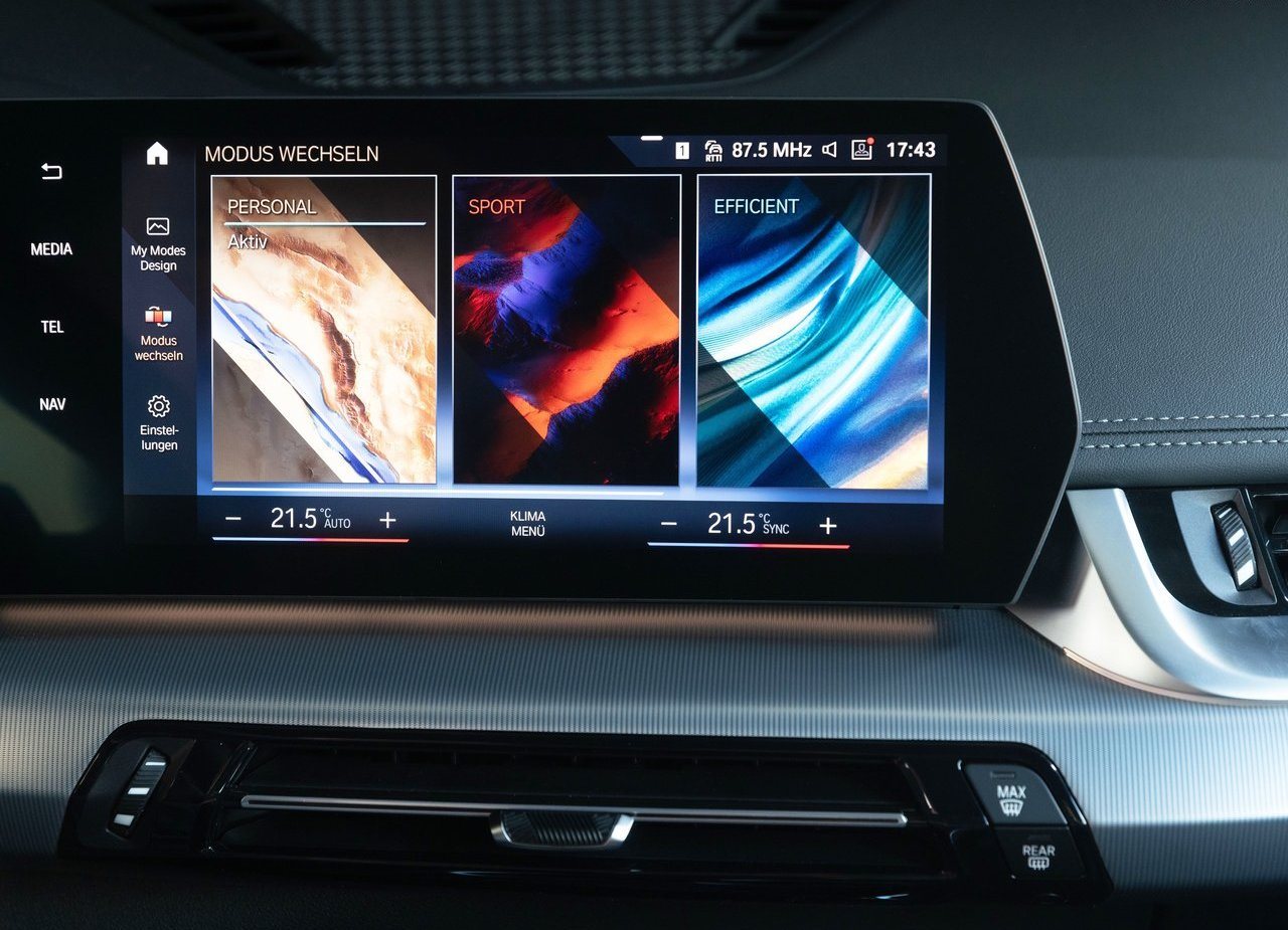 2023 - BMW iX1, foto 122