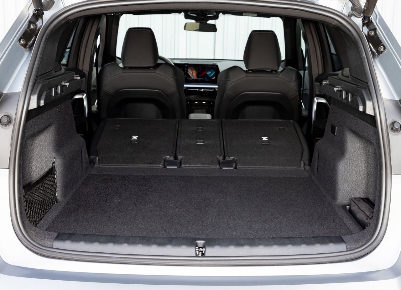 2023 - BMW iX1, foto 129