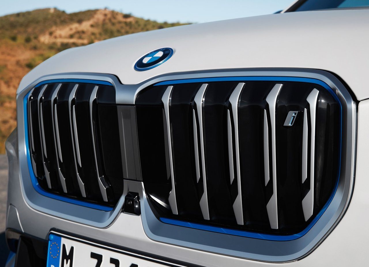 2023 - BMW iX1, foto 131