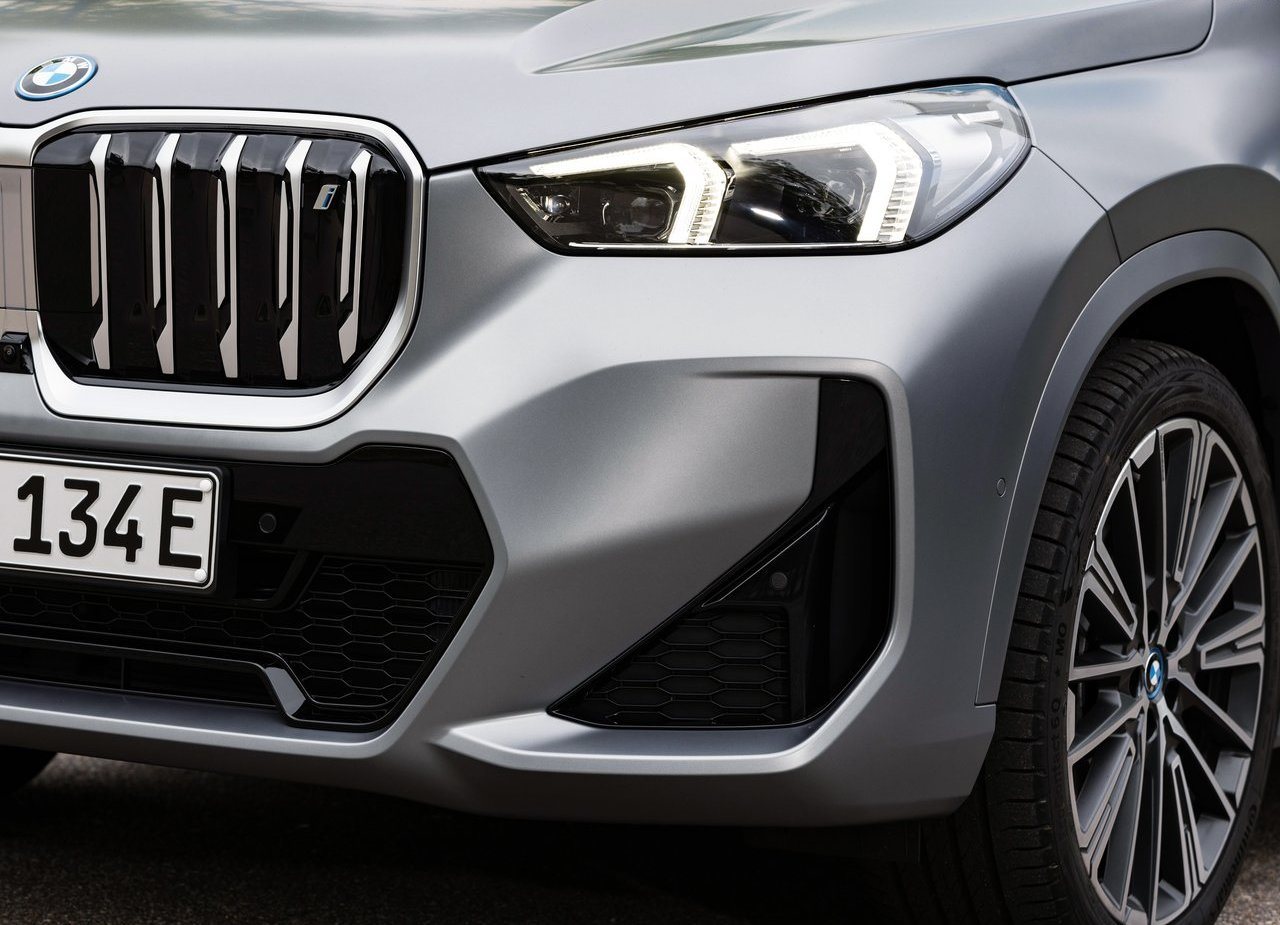 2023 - BMW iX1, foto 136