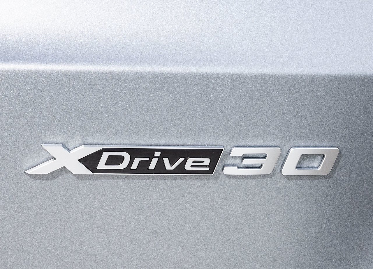 2023 - BMW iX1, foto 146