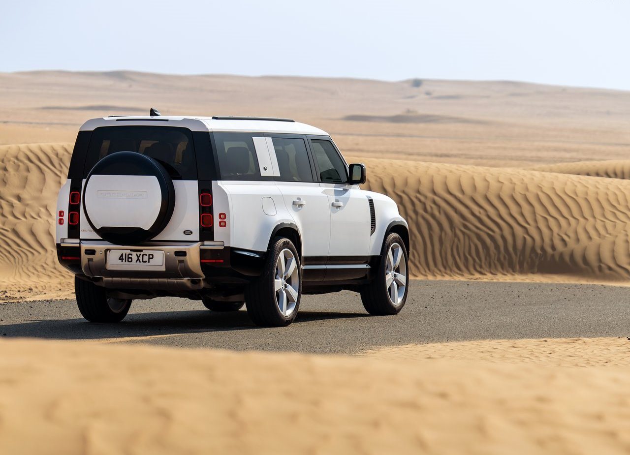 LAND ROVER DEFENDER 130, foto 25