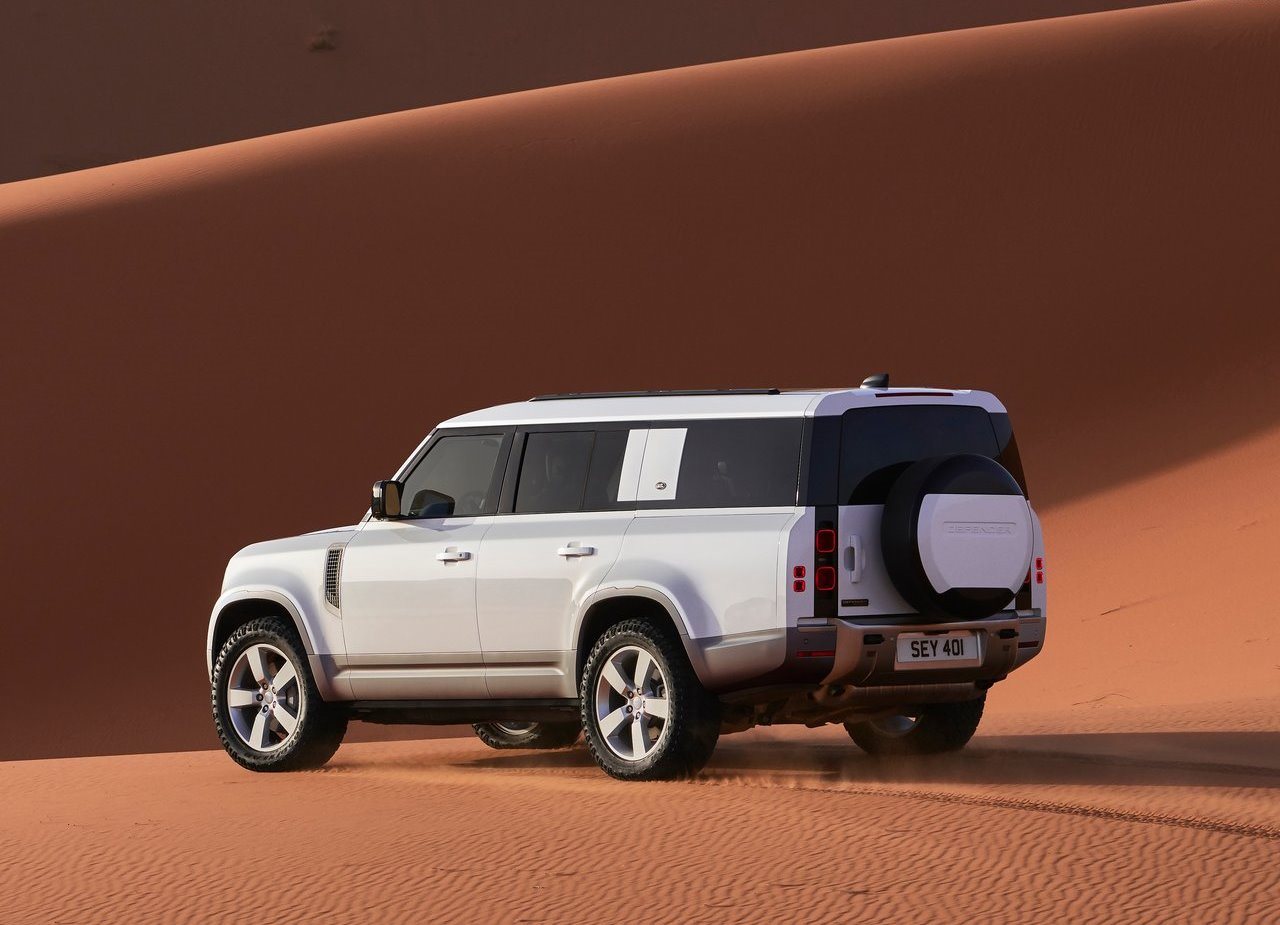 LAND ROVER DEFENDER 130, foto 27