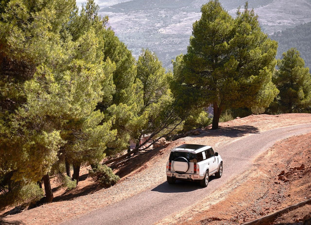 LAND ROVER DEFENDER 130, foto 41