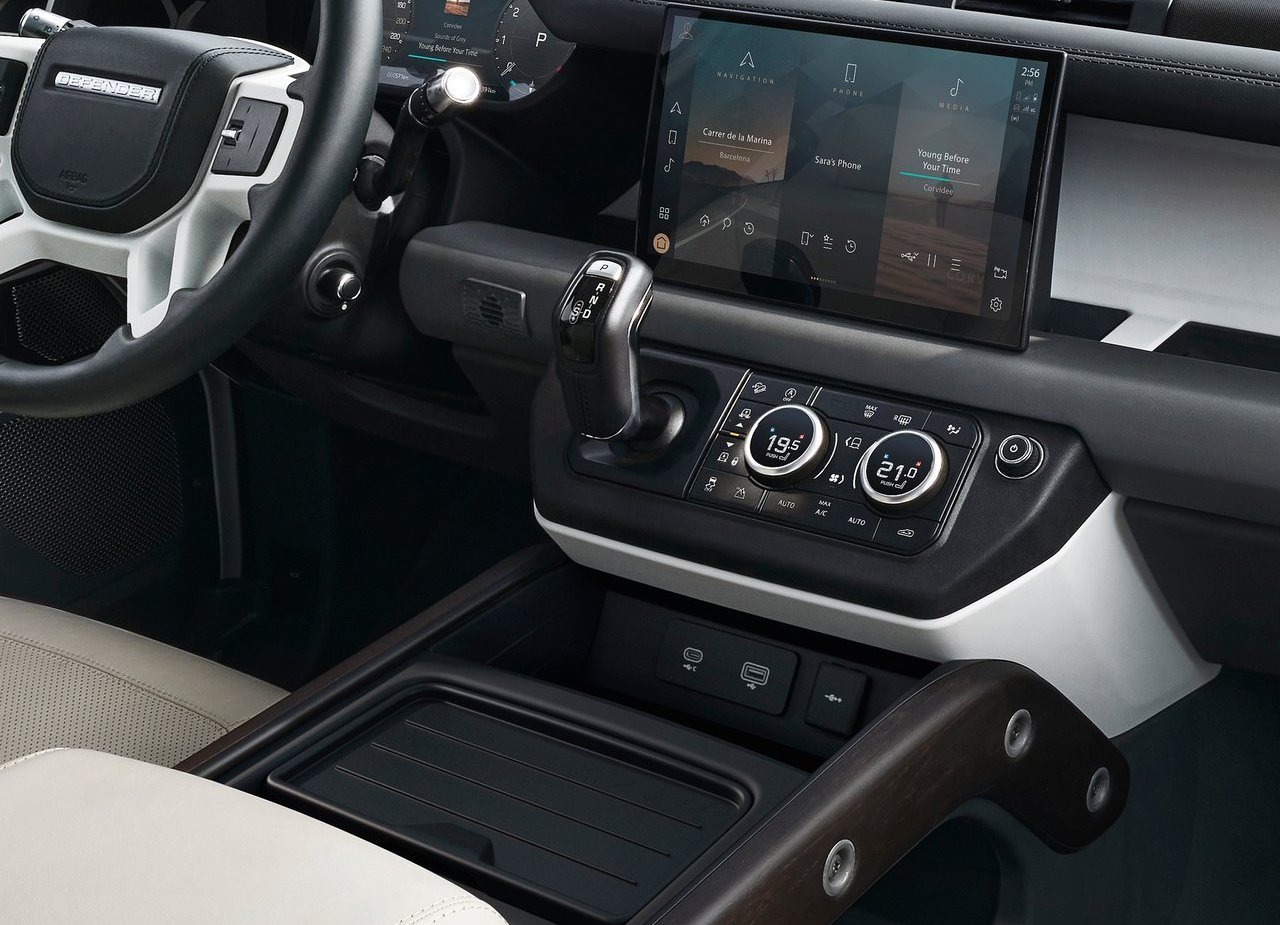 LAND ROVER DEFENDER 130, foto 59