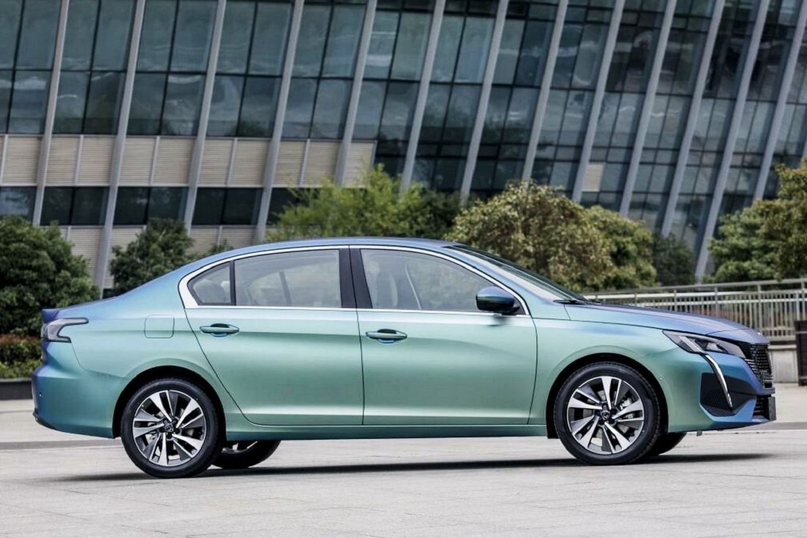 2023 - PEUGEOT 408 CHINA VERSION, foto 10