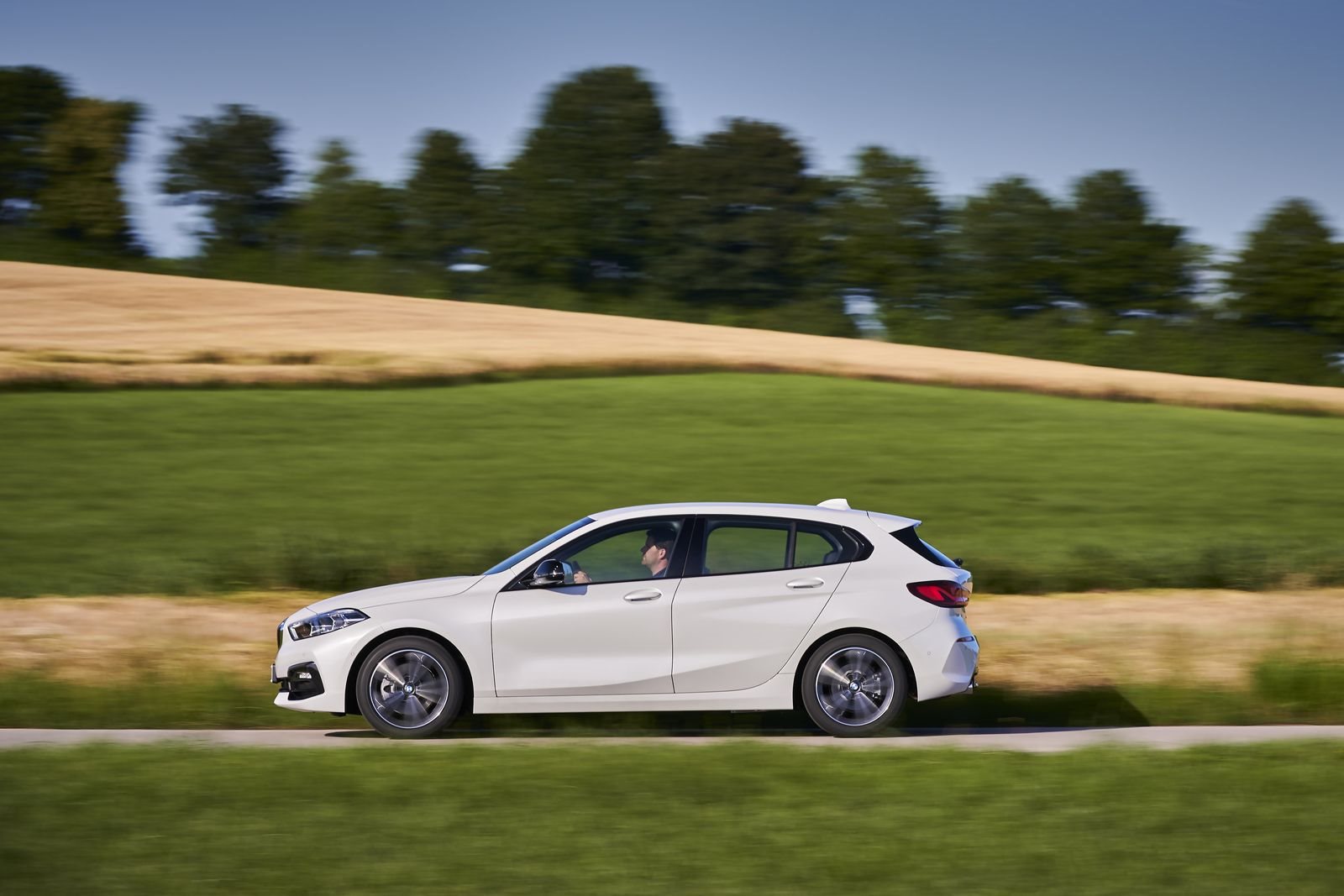 2022 - BMW 118i M SPORT, foto 2