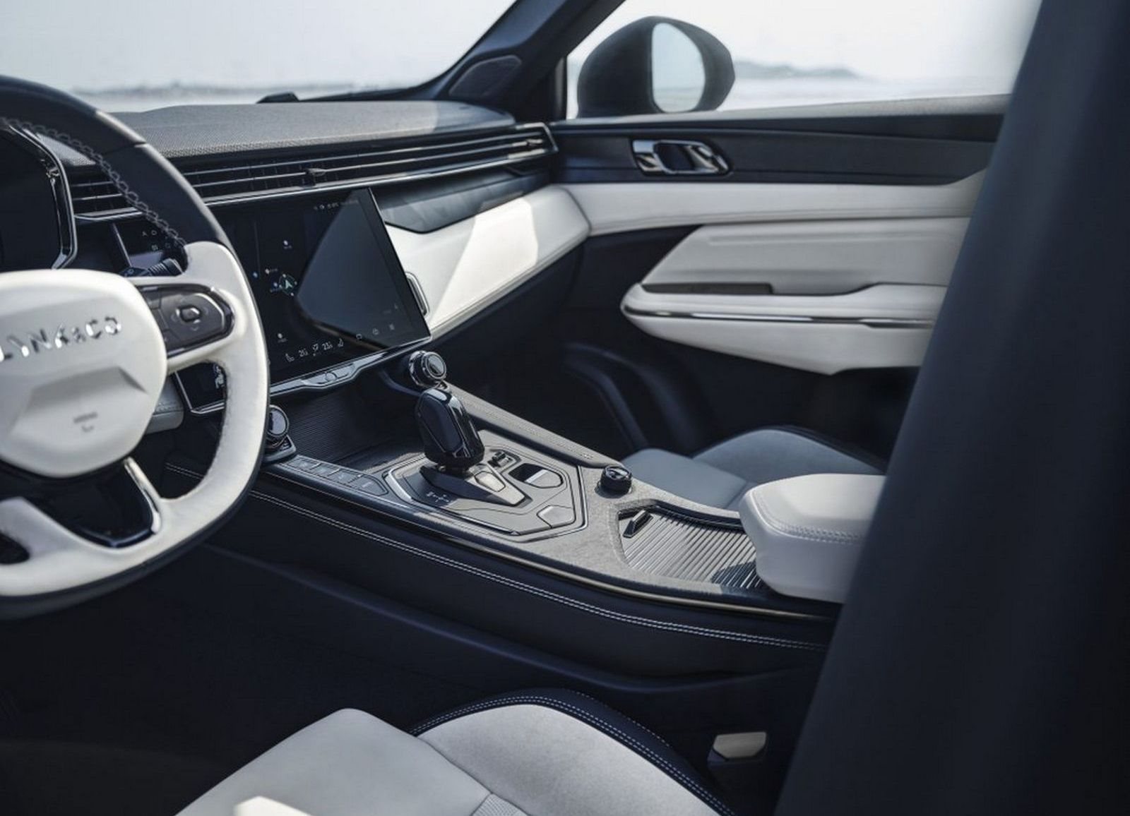 LYNK & CO 01, foto 17