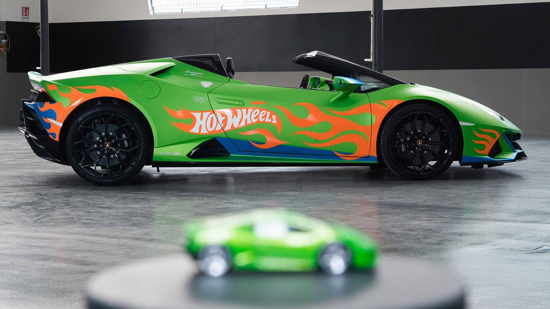 2022 - LAMBORGHINI HURACÁN SUPERTOYS BY HOT WHEELS, foto 5