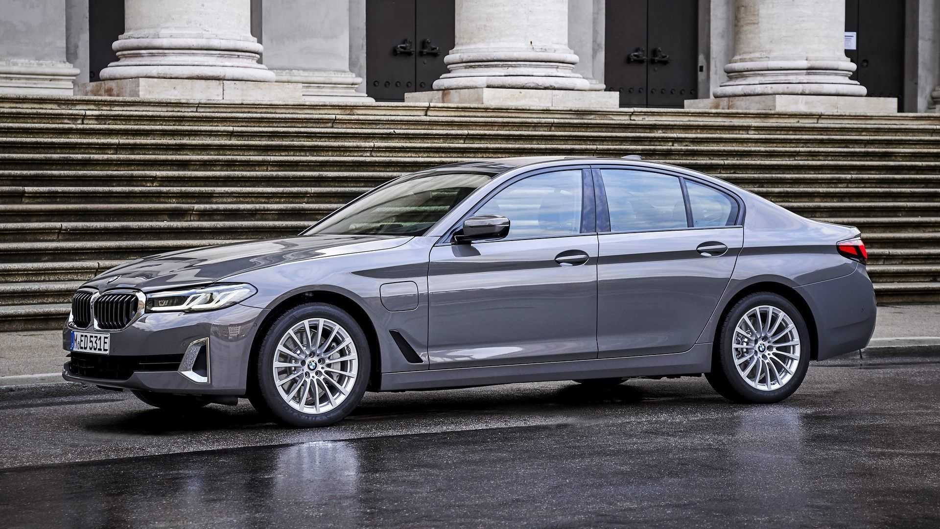 2022 - BMW 530e LUXURY, foto 1