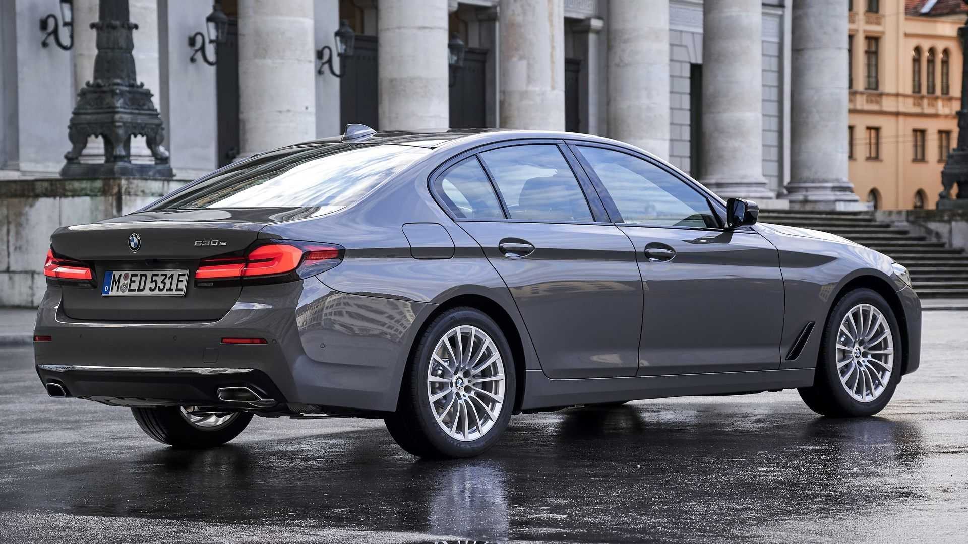 2022 - BMW 530e LUXURY, foto 3