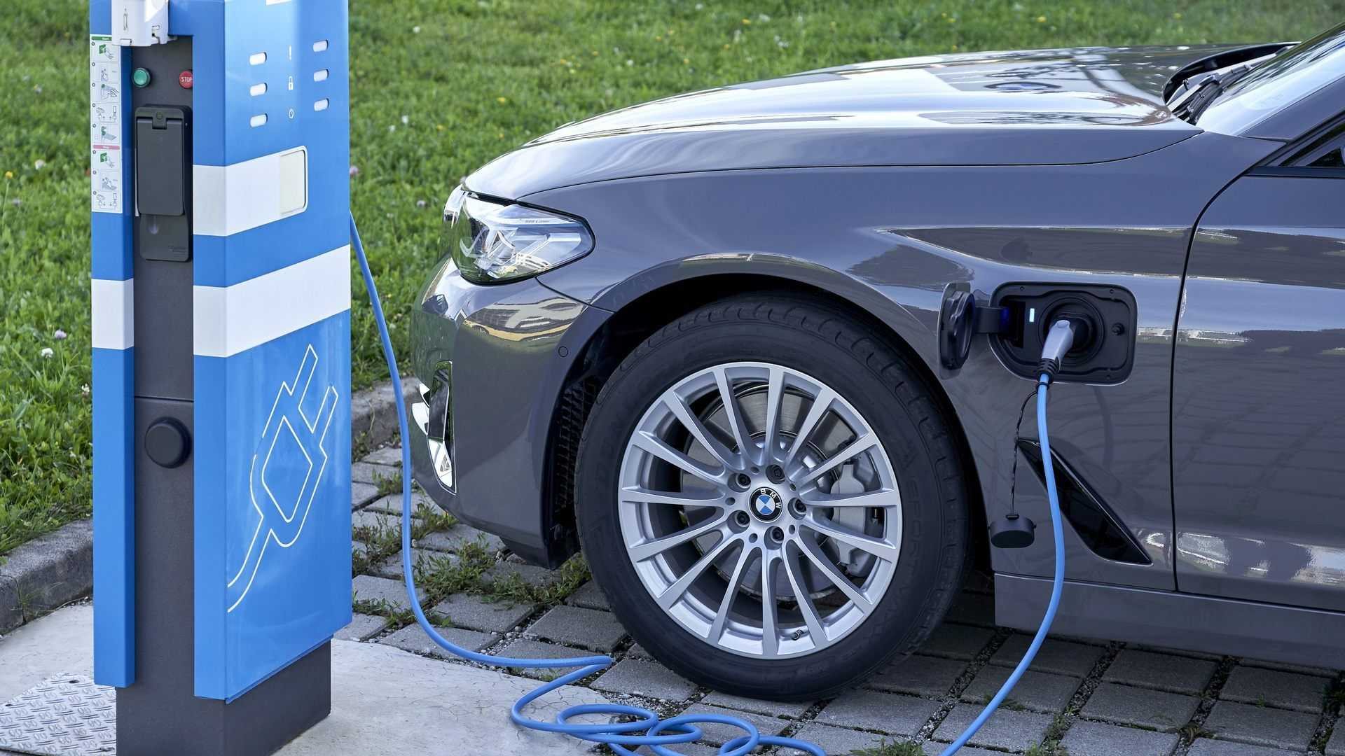 2022 - BMW 530e LUXURY, foto 8
