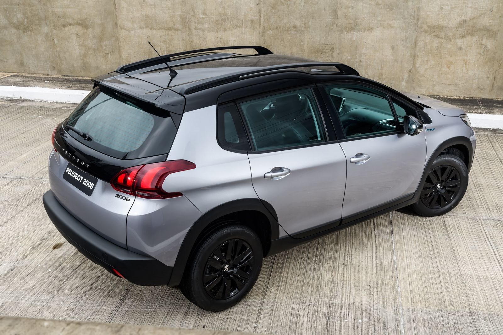 PEUGEOT 2008, foto 13