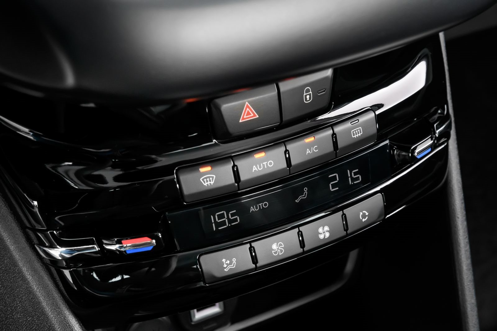 PEUGEOT 2008, foto 38