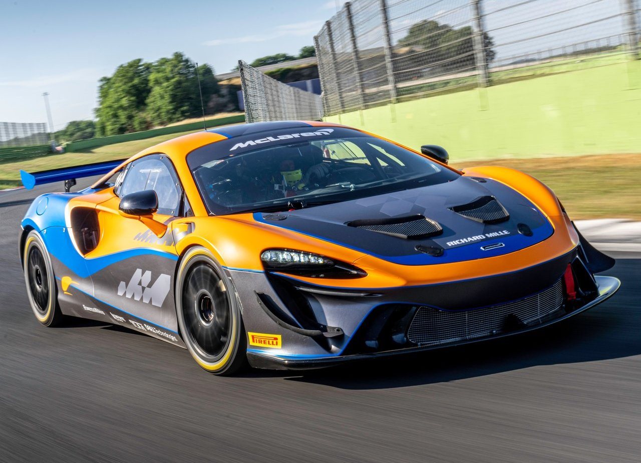 McLAREN ARTURA GT4, foto 2