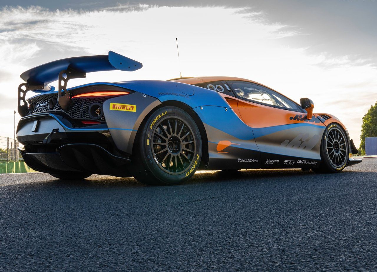 McLAREN ARTURA GT4, foto 3
