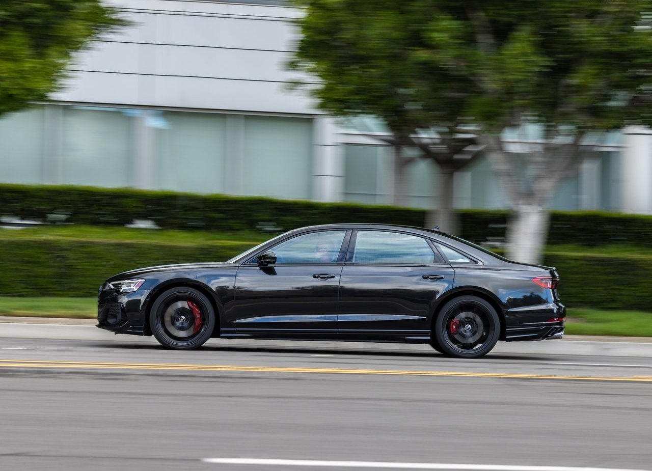 2022 - AUDI S8 US VERSION, foto 21