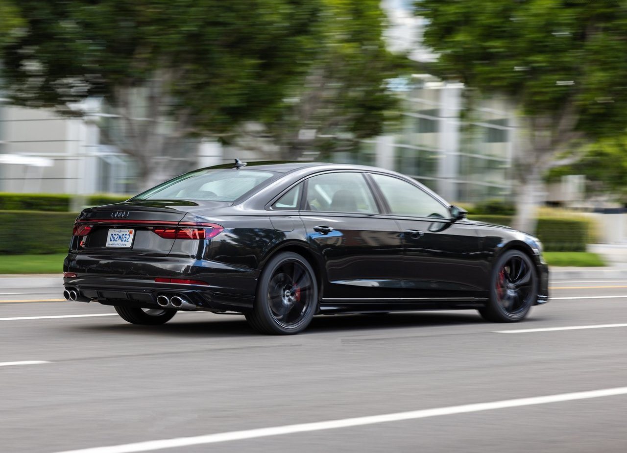 2022 - AUDI S8 US VERSION, foto 27