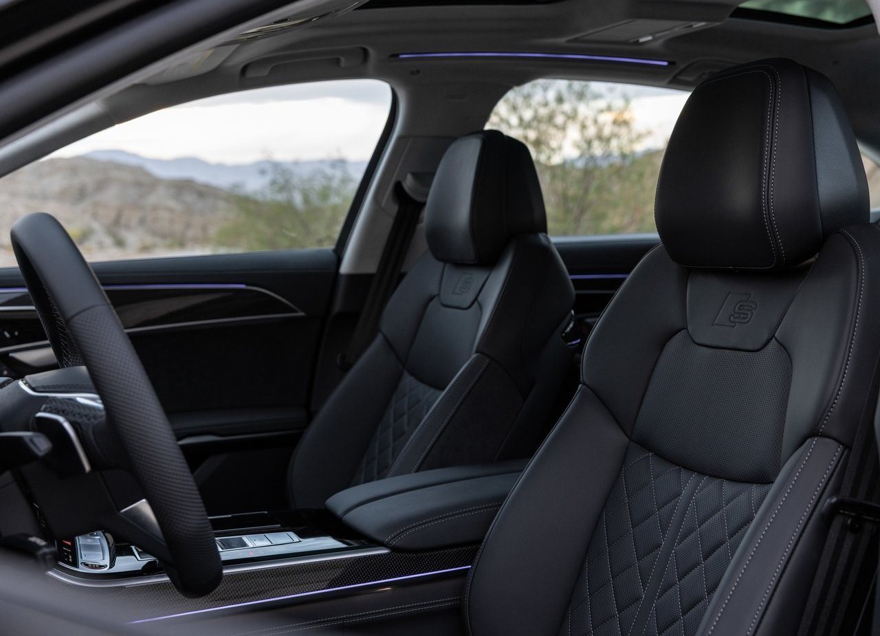 2022 - AUDI S8 US VERSION, foto 37