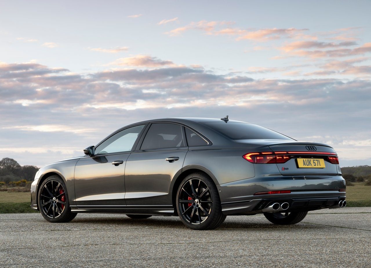 2022 - AUDI S8 UK VERSION, foto 12